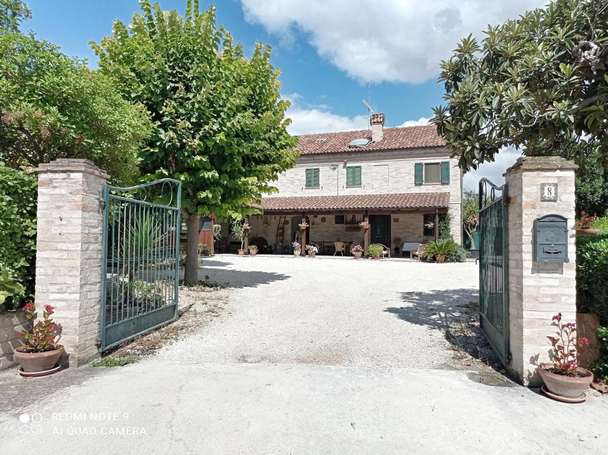 Casa Vacanza Flora Grottazzolina Luaran gambar